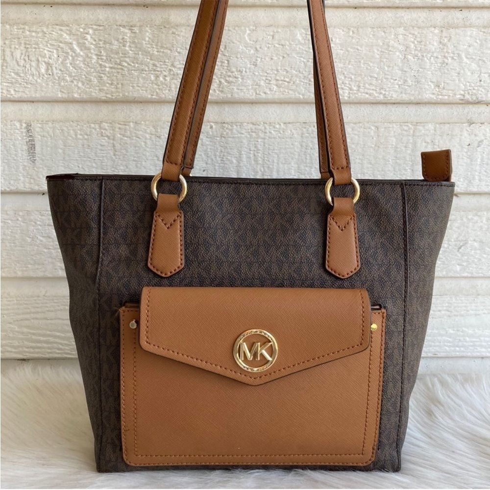 MICHAEL KORS Acorn Pocket Jet Set Tote Shoulder Bag Voyager
